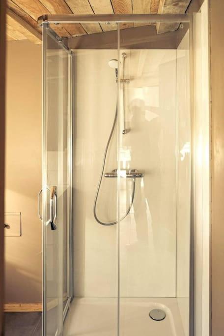 Villa Le P'Tit Nid : Mini Loft Pour 2 A 4 Personnes Tellin Exterior foto